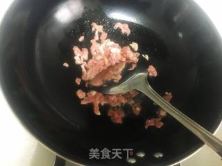 丝瓜炒肉丝的做法步骤：3