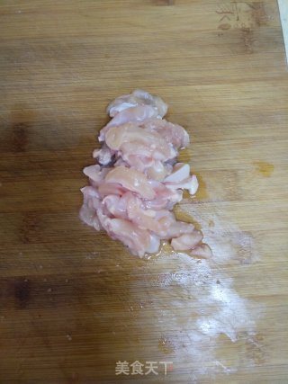炸鸡柳的做法步骤：2