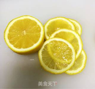 蜂蜜柠檬茶的做法步骤：2
