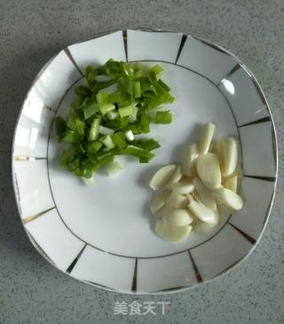 土豆炖茄子的做法步骤：5