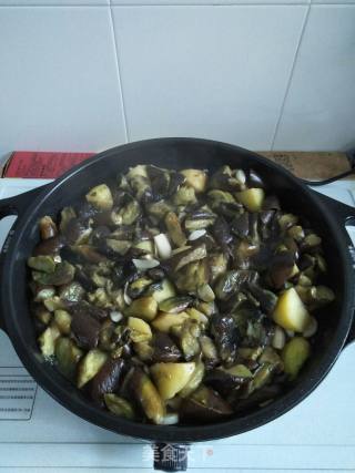 土豆炖茄子的做法步骤：7