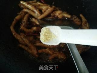 香辣鸡爪的做法步骤：13