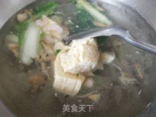 砂锅冻豆腐白菜汤的做法步骤：6