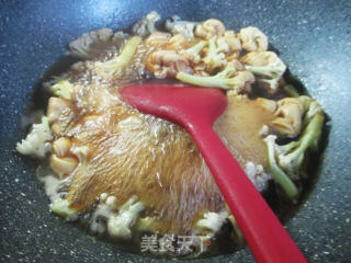 花菜烧千张结的做法步骤：7