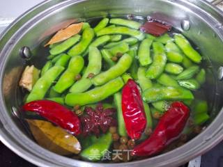 五香盐水煮毛豆的做法步骤：6