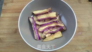 蒜蓉粉丝蒸茄子的做法步骤：9