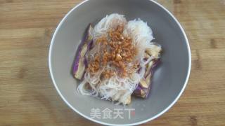 蒜蓉粉丝蒸茄子的做法步骤：17