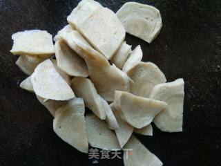 土豆片炒面筋的做法步骤：4