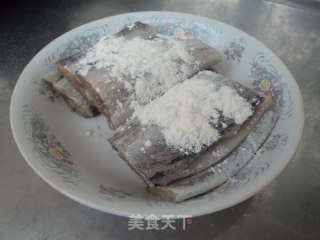 啤酒带鱼的做法步骤：2
