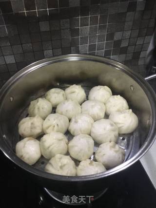 鲜肉小笼包的做法步骤：6