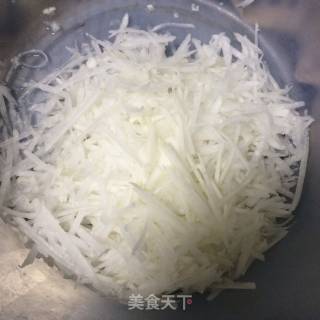 萝卜丝肉丸汤的做法步骤：3