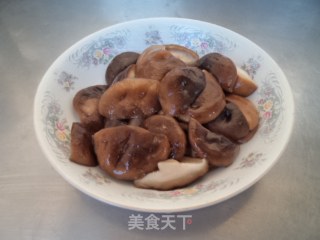 香菇西兰花的做法步骤：4