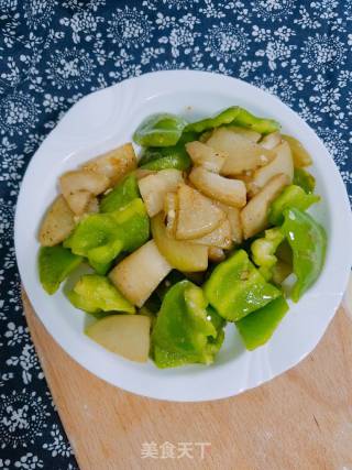 土豆茄子炒青椒的做法步骤：7