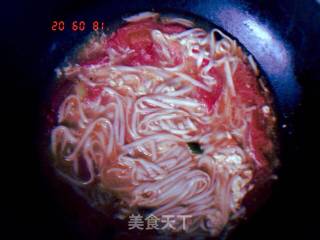 西红柿鸡蛋面的做法步骤：8
