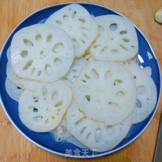 炝藕片的做法步骤：3