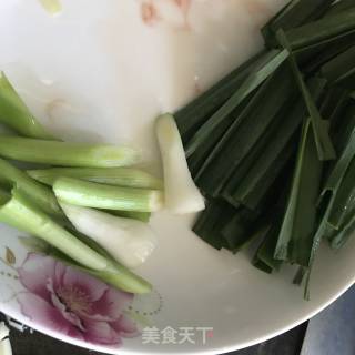 炒田鸡的做法步骤：3