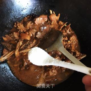 红烧鸭的做法步骤：8