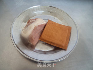 香干肉丁酱拌面的做法步骤：1