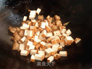 香干肉丁酱拌面的做法步骤：5