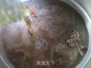 带豆烧牛肉的做法步骤：3