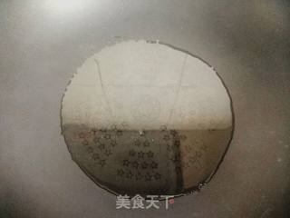 鸡蛋炝锅面的做法步骤：3