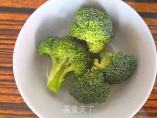 鱼豆腐汤面的做法步骤：5