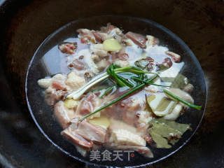 黄豆焖鸭的做法步骤：3