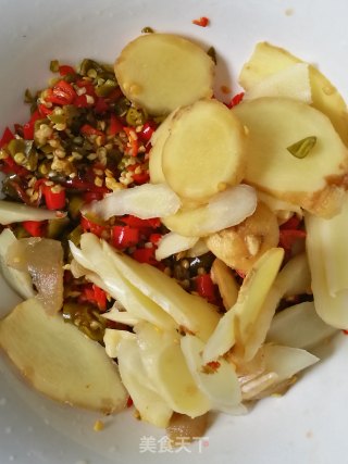 没食欲？来点泡椒魔芋鸭试试的做法步骤：2