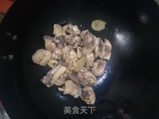 香菇滑鸡的做法步骤：5
