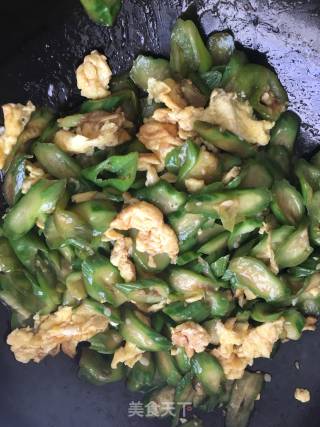 丝瓜炒鸡蛋的做法步骤：8