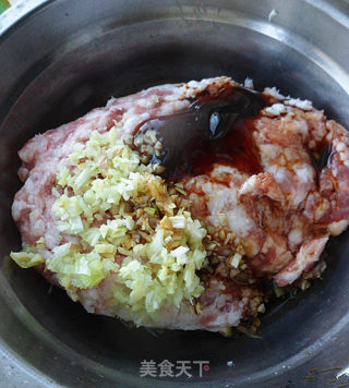 下饭菜——酿红椒的做法步骤：2