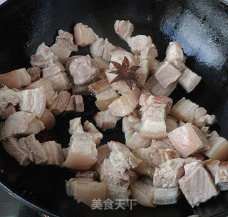 下饭菜——鹌鹑蛋豆腐小炖肉的做法步骤：6