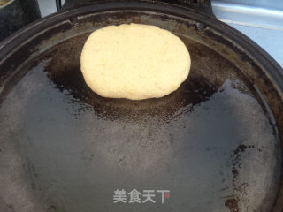 玉米面馅饼的做法步骤：8