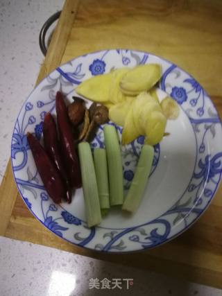 红烧肉的做法步骤：1