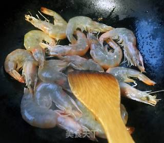 蒜蓉番茄㸆虾#海鲜#的做法步骤：4