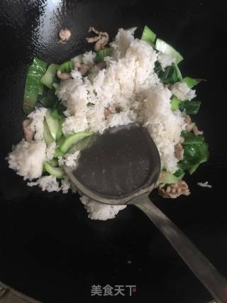 蔬菜炒饭的做法步骤：6