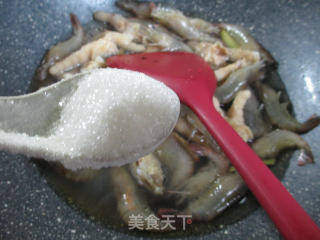 鸡爪烧大头虾的做法步骤：8