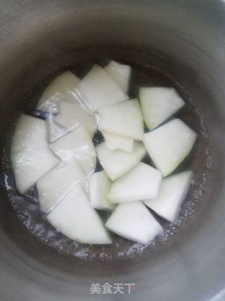 冬瓜肉丸汤的做法步骤：3