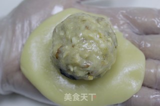 自制经典的五仁月饼的做法步骤：9