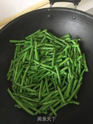 家常豇豆的做法步骤：3