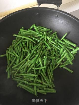 家常豇豆的做法步骤：4