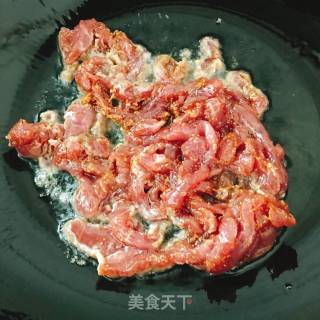 蒜黄炒牛柳的做法步骤：3
