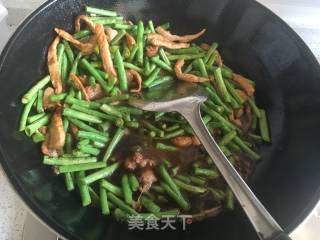 豇豆烧肉的做法步骤：8