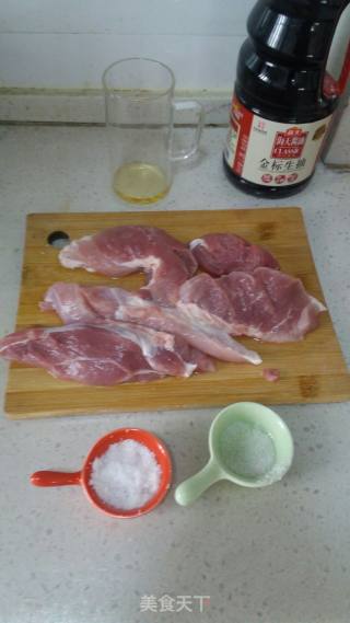 秘制烤肉的做法步骤：1