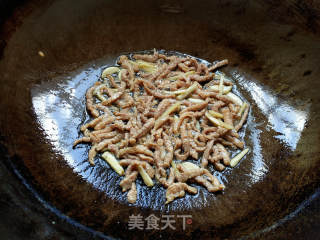 豆角炒肉丝的做法步骤：7