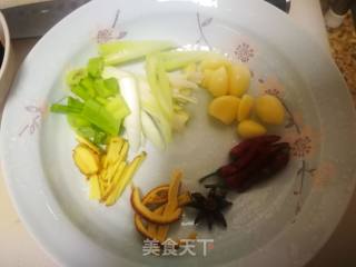 红烧武昌鱼的做法步骤：2