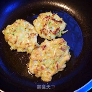 包菜鸡蛋饼的做法步骤：8
