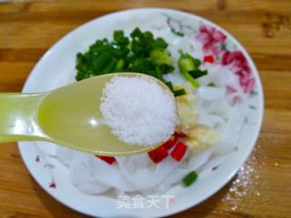 酸辣凉皮的做法步骤：3