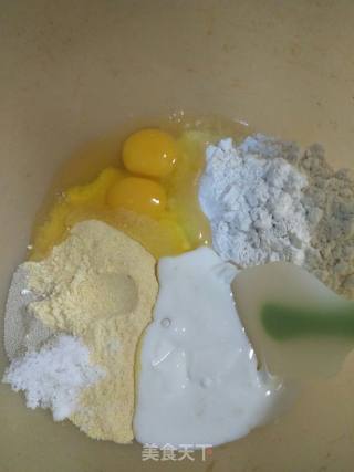 玉米面饼子的做法步骤：1