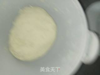 黑胡椒牛肉披萨的做法步骤：3